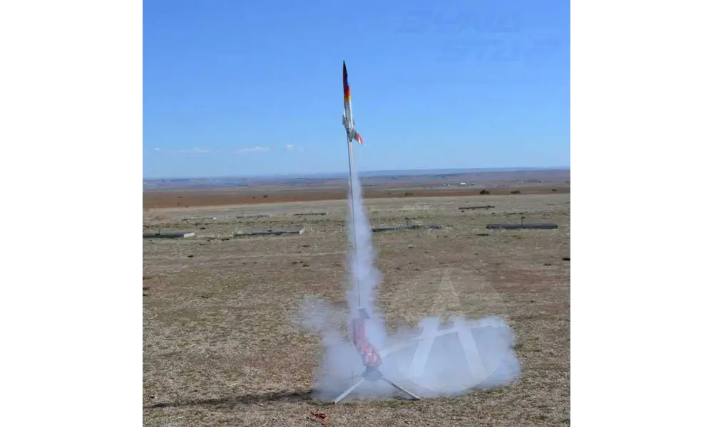 Apogee LexxJet model rocket kit, 4 image model rocketry