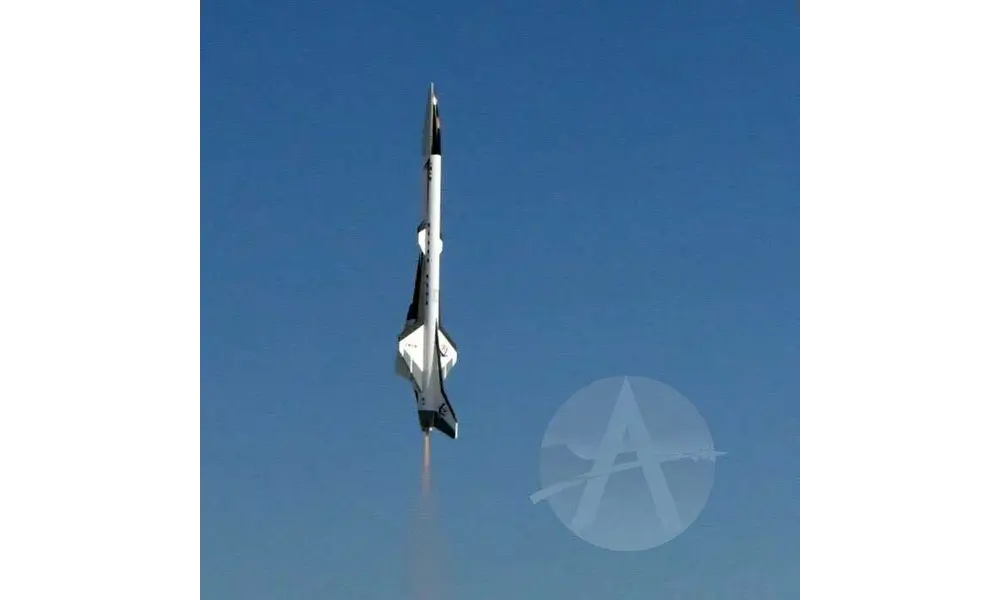 Apogee IBIS rocket model kit, 3 image model rocketry