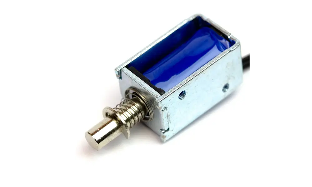 Miniaturowy elektromagnes 5V, skok 3,5 mm