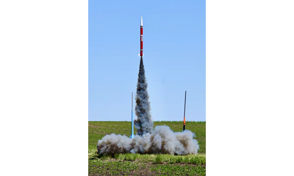 LOC-IV X2 Loc precision model rocket kit, 5 image model rocketry