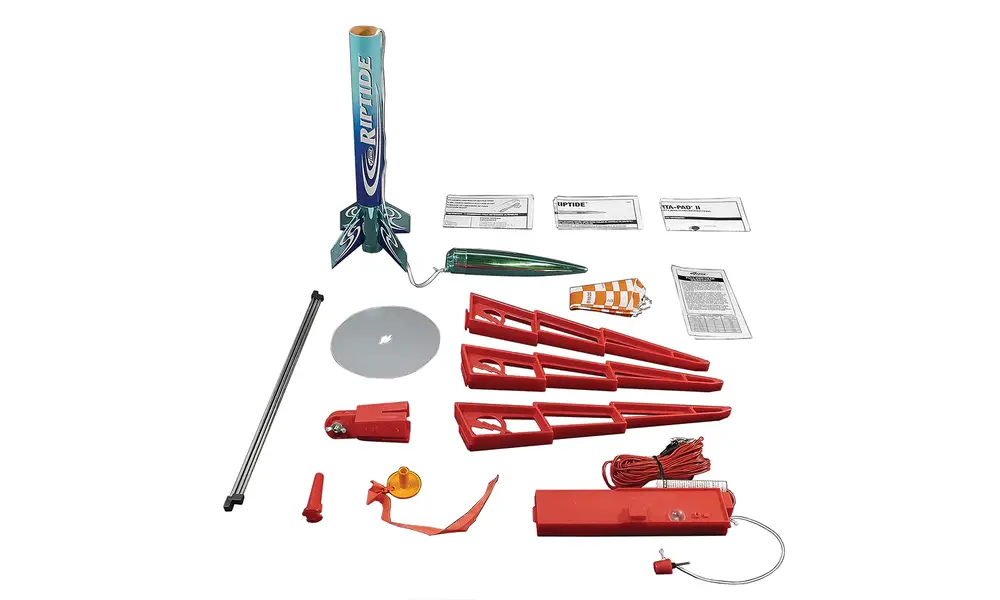 Ensemble de lancement Deluxe Riptide Prêt à voler - Comprend 3 moteurs, ouate et batteries - Estes, 6 image