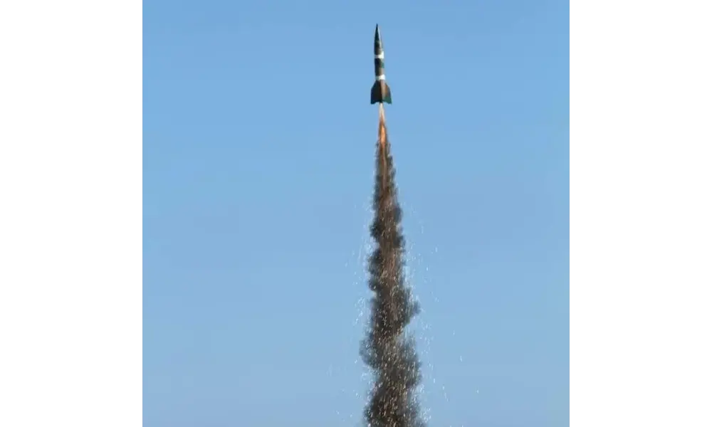 V2 4" FI-motorer - 38 mm (29 mm med adapter) - Avanceret modelraketbyggesæt, 2 image model rocketry